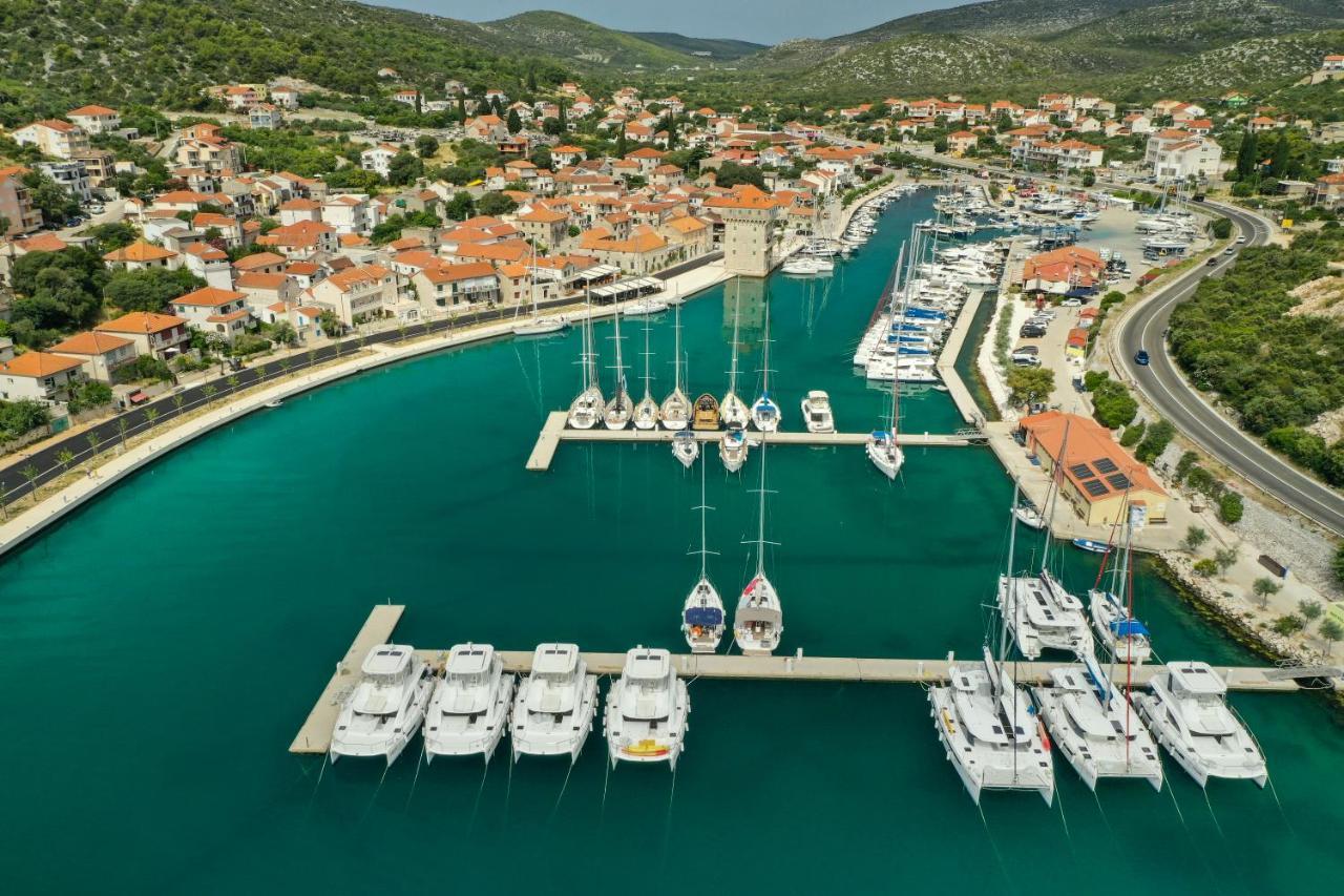 Marinus Beach Hotel Marina Exterior photo